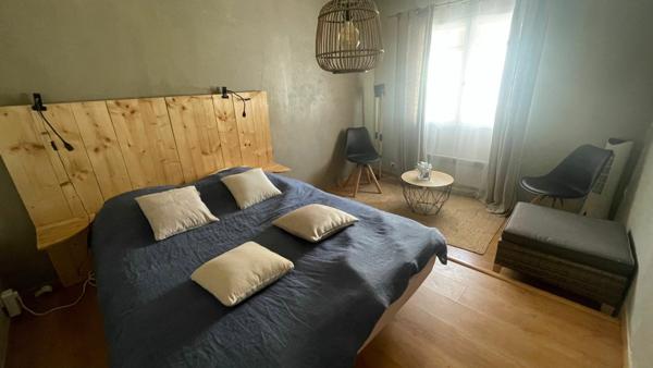 Maison à vendre    6 pièces •  Mios