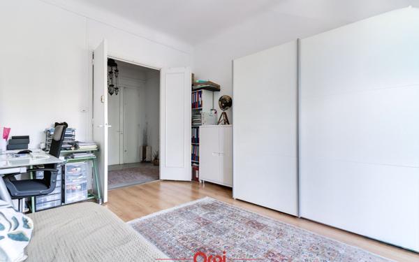 Appartement à vendre    4 pièces • 110 m2 Marseille 8