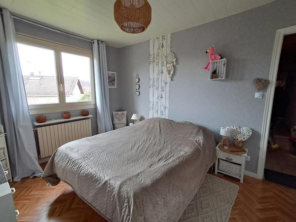 Proche tous commerces, tranquillité