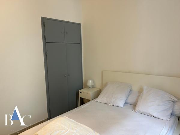 CARCASSONNE - CENTRE-VILLE - T2 MEUBLE - 42 M²