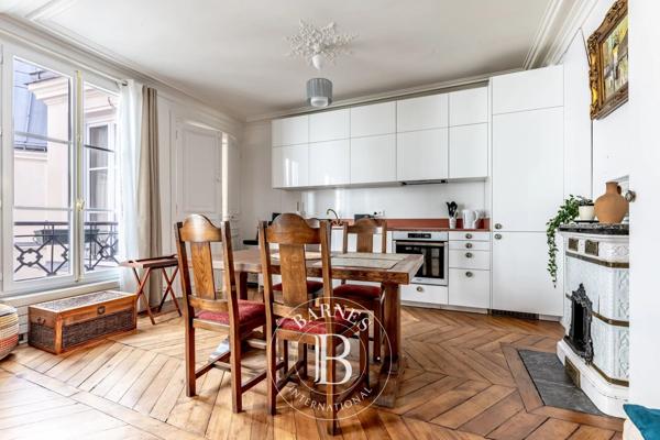 Paris 8ème, Appartement 2 Chambres -  74 m² à vendre