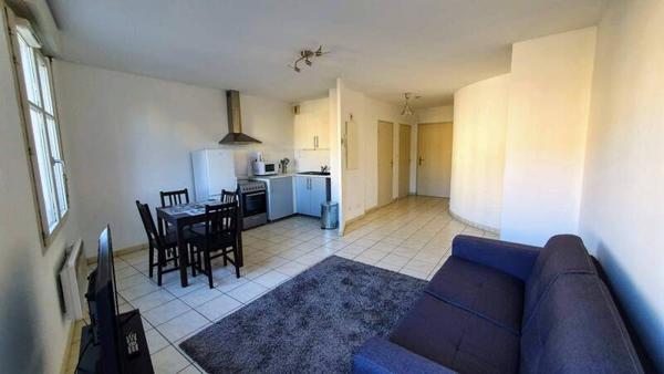 Appartement 1 pièce                                        - 42000 Saint-Étienne Réf : 13030