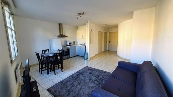 Appartement 1 pièce                                        - 42000 Saint-Étienne Réf : 13030