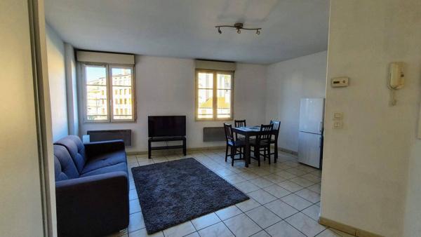 Appartement 1 pièce                                        - 42000 Saint-Étienne Réf : 13030