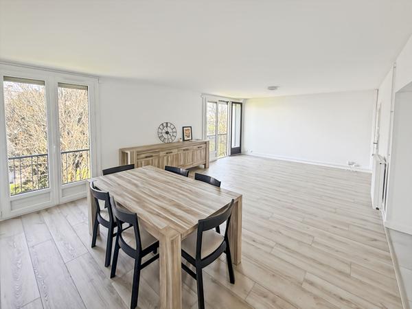 EXCLUSIVITE: Appartement Pessac T5 (82m2 + Cave ) refais à neuf