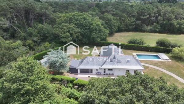 Belle villa familiale avec piscine – La Turballe