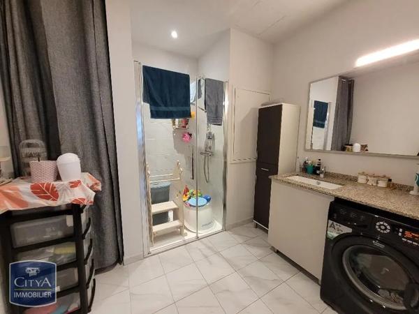 Appartement à louer 3 pièces 77.58m²