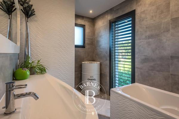 La Tour-de-Salvagny, Villa  146 m² à vendre