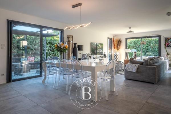 La Tour-de-Salvagny, Villa  146 m² à vendre