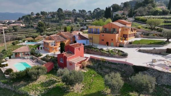 Maison mas Le Beausset 500 m²