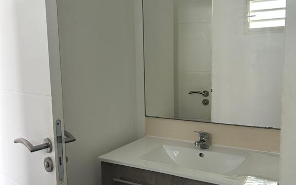 Appartement à louer    1 pièce •  Cayenne