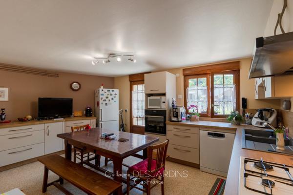 Maison 9 pièces, 6 chambres proche de VIMOUTIERS (61)