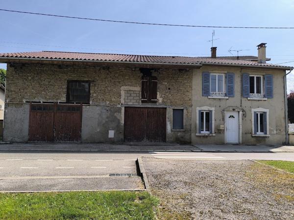 Maison familiale avec dépendances et possibilités d’extension