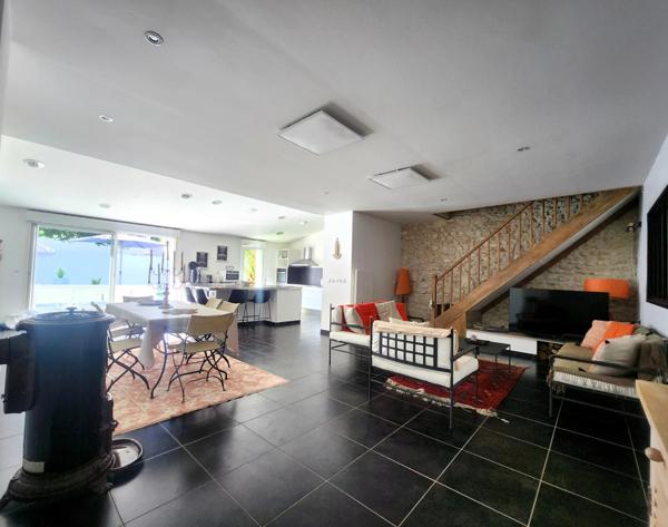 Authentique Maison de Village Rénovée