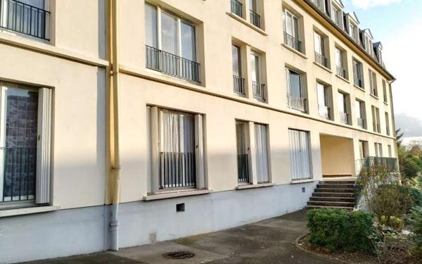 Appartement à louer    1 pièce • 28,30 m2 Compiègne