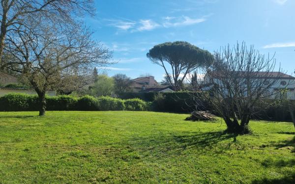 Terrain à vendre    Pin-Balma