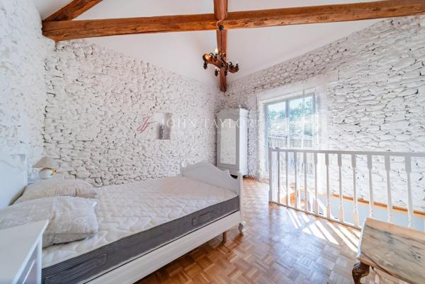 Propriété d'exception aux portes de Lourmarin – Élégant domaine de caractère au cœur du Luberon