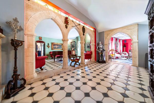 Propriété d'exception aux portes de Lourmarin – Élégant domaine de caractère au cœur du Luberon