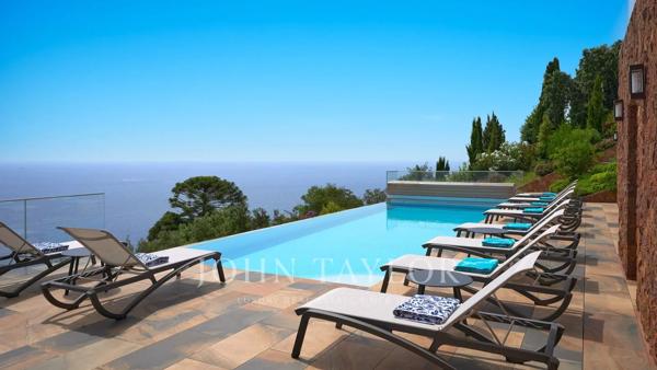 Splendide villa contemporaine
