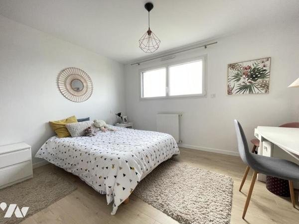 Maison contemporaine 2024 avec 4 chambres sur 724 m²