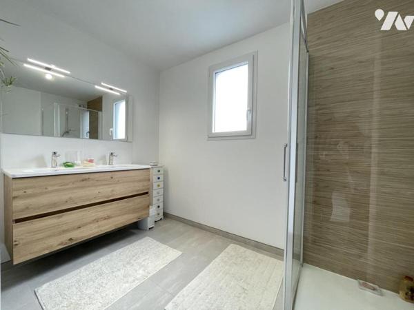 Maison contemporaine 2024 avec 4 chambres sur 724 m²