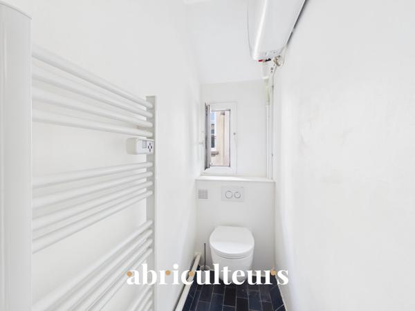 2/3 pièces 37 m² à Nation Dernier étage vue toits Refait à neuf Paris 12