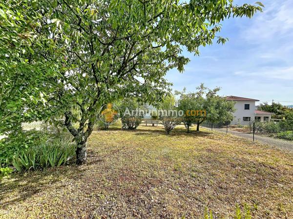 Vente                                                      Terrain
                        
                                         424 m2                     à Saint-Alban-de-Roche