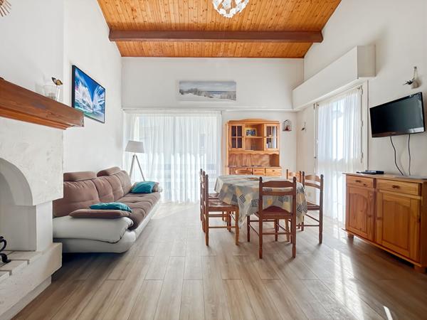 Appartement Type 2 alcôve en duplex proche mer