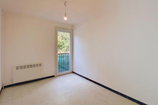 A VENDRE en EXCLUSIVITE à DRAGUIGNAN - Appartement T4 traversant et lumineux - 65m2
