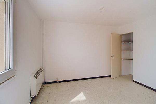 A VENDRE en EXCLUSIVITE à DRAGUIGNAN - Appartement T4 traversant et lumineux - 65m2