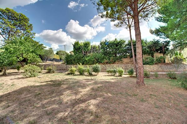 A VENDRE en EXCLUSIVITE à DRAGUIGNAN - Appartement T4 traversant et lumineux - 65m2