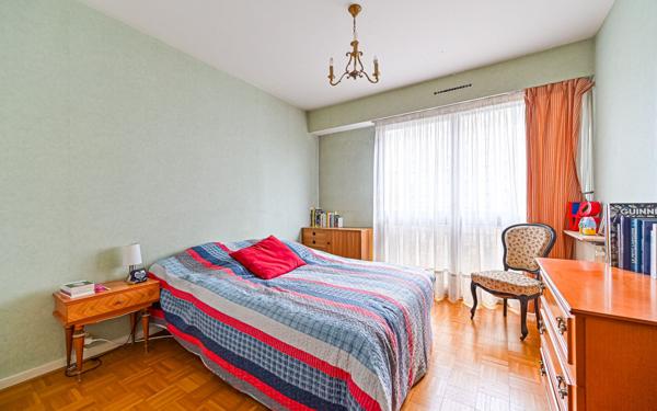 Appartement à vendre    2 pièces • 60,60 m2 Paris 12