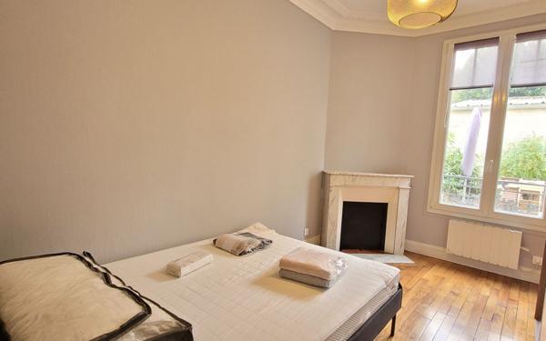 Appartement à louer    3 pièces • 48,61 m2 Issy-les-Moulineaux