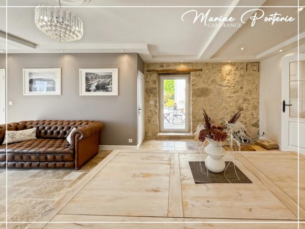 Maison en pierre rénovée – Vue Pyrénées – Terrasse & beaux volumes