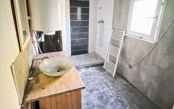 Immeuble à vendre    5 pièces • 121,70 m2 Loriol-sur-Drôme