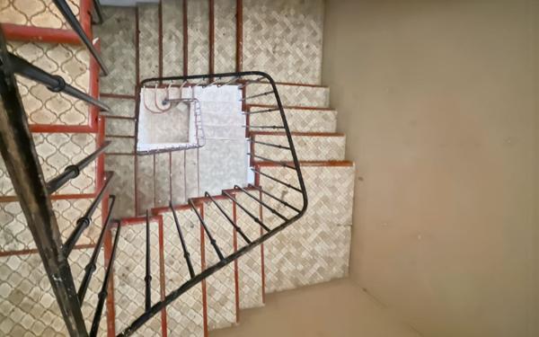 Immeuble à vendre    5 pièces • 121,70 m2 Loriol-sur-Drôme