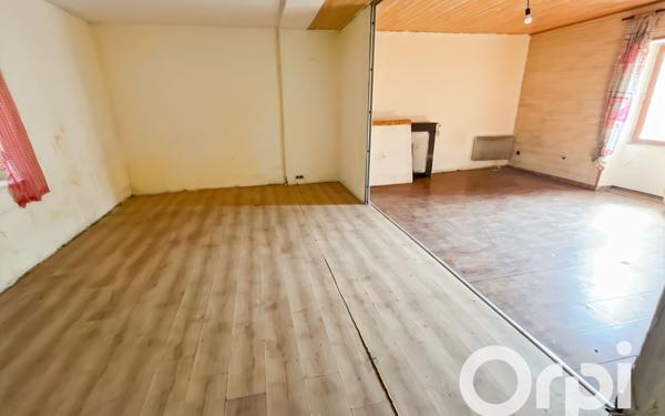 Immeuble à vendre    5 pièces • 121,70 m2 Loriol-sur-Drôme
