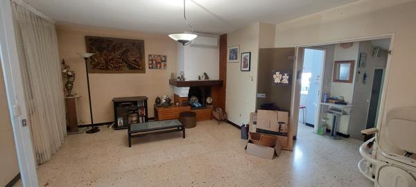 Perpignan (66000) MAISON T5 SUR 600 M2 DE TERRAIN