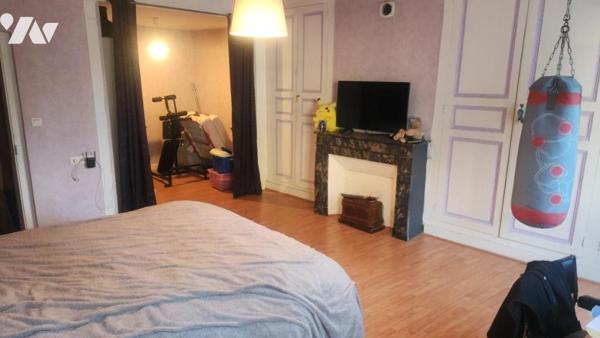 MAISON DE VILLE - A VENDRE - MONTOIRE/ LOIR ( 41800)