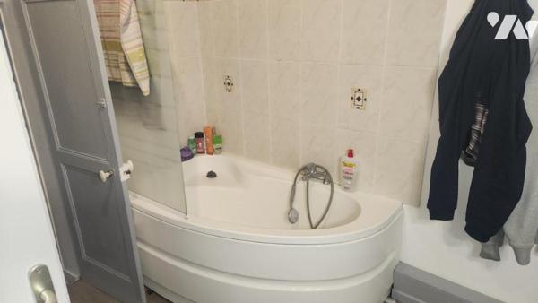 MAISON DE VILLE - A VENDRE - MONTOIRE/ LOIR ( 41800)