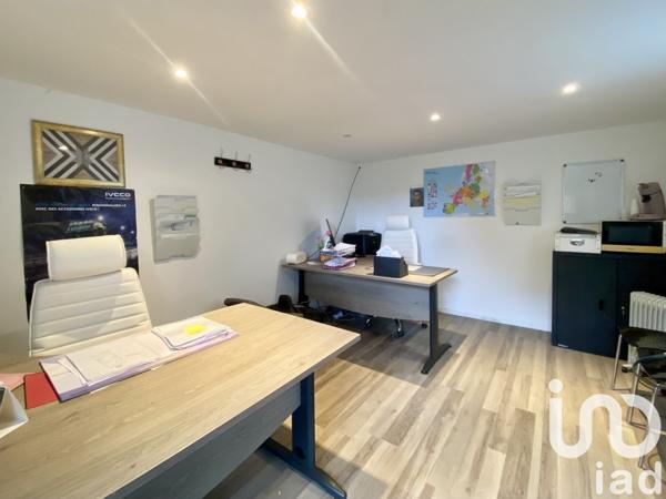 Maison traditionnelle 7 pièces de 158 m² à Moissy-Cramayel (77550)