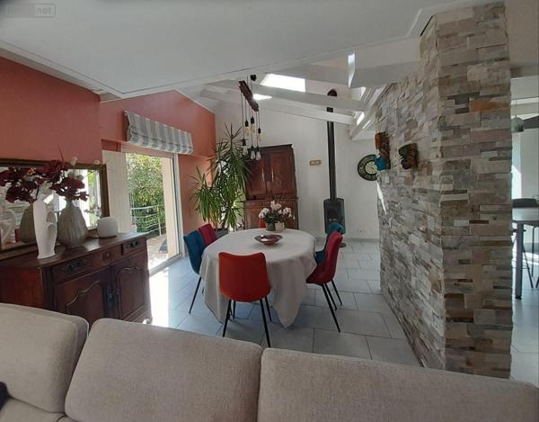 Maison individuelle à vendre à Pontivy dans le Morbihan (56300), ref : 063-440