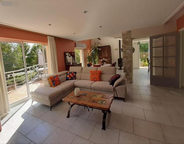 Maison individuelle à vendre à Pontivy dans le Morbihan (56300), ref : 063-440