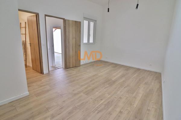Saint Maximin – Maison de ville rénovée – Terrasse 27m2 – Garage