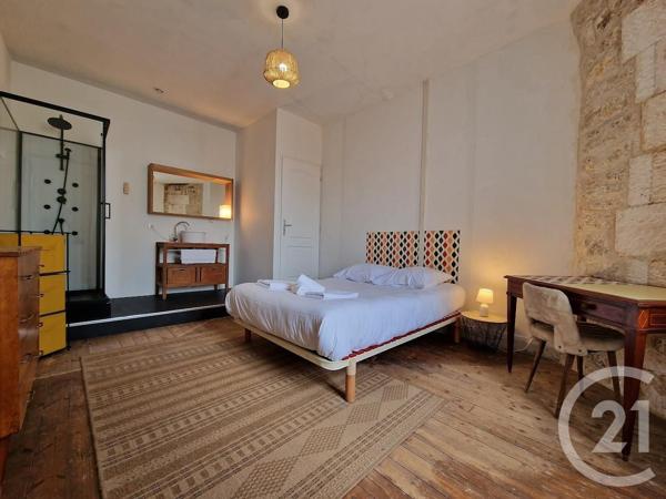 Maison à vendre  5 pièces - 110 m 2   ANGOULEME  - 16