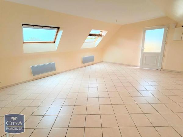Appartement à louer 2 pièces 42.89m² Toulis-et-Attencourt (02250)