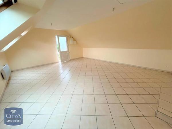 Appartement à louer 2 pièces 42.89m² Toulis-et-Attencourt (02250)