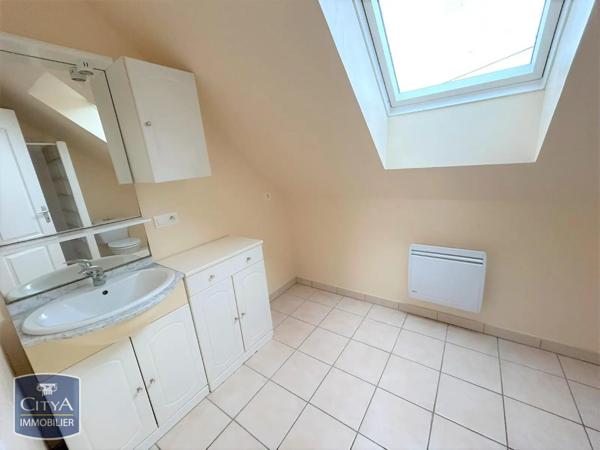 Appartement à louer 2 pièces 42.89m² Toulis-et-Attencourt (02250)