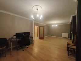 TRES BEL APPARTEMENT DE 90 M² HAB AVEC 3 CHAMBRES DANS RESIDENCE DE STANDING PROCHE CENTRE AU 2ème ETAGE Beauvais (60000)