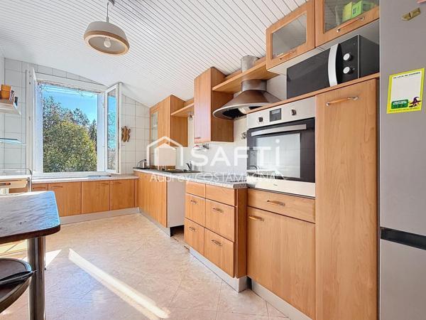 Maison pouvant accueillir une grande famille